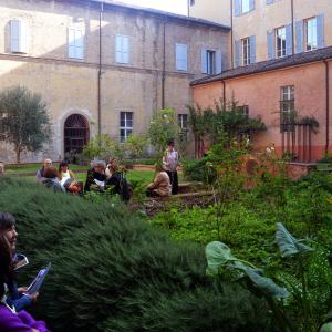 Monasteri Aperti 2023: arte e spiritualità - Orto e Chiostro Monastero Benedettino di San Pietro in Modena_ Monasteri Aperti Emilia Romagna 2022 foto di Monastero Benedettino di San Pietro in Modena